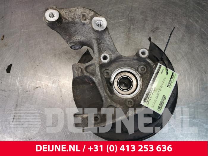 Audi A3 Fusee rechts-achter O112546