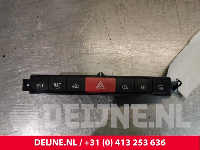 Fiat Doblo Paniekverlichtings Schakelaar O112920