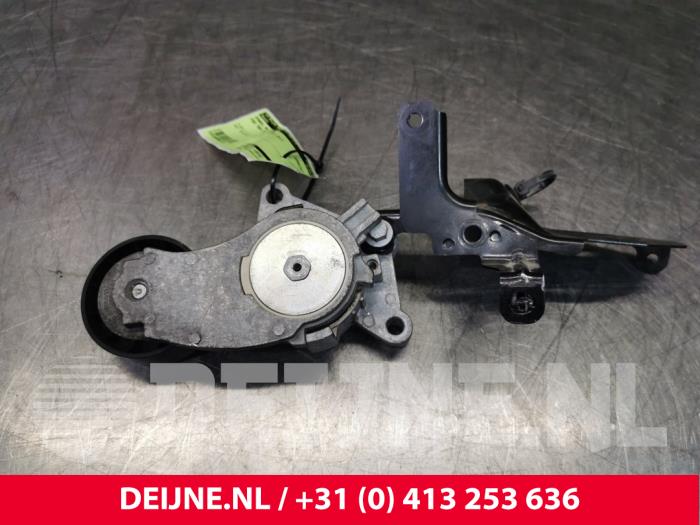 Gebruikte Spanrol Multiriem Ford Transit Courier 1.5 TDCi 95 Prijs € 48,40 Inclusief btw aangeboden door van Deijne Onderdelen Uden B.V.