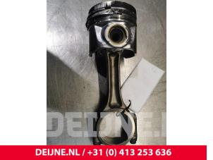 Gebruikte Zuiger Volkswagen Transporter T5 2.5 TDi Prijs € 96,80 Inclusief btw aangeboden door van Deijne Onderdelen Uden B.V.