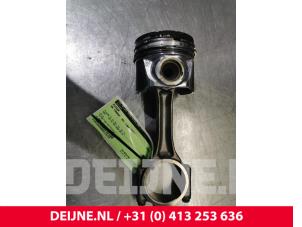 Volkswagen Transporter Kolben O113178 foto 2