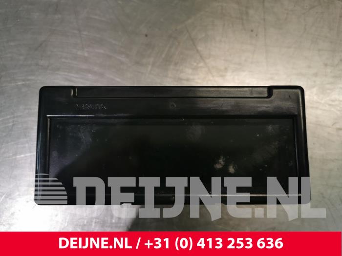 Gebruikte Display Interieur Volvo V50 (MW) 2.0 D 16V Prijs € 30,00 Margeregeling aangeboden door van Deijne Onderdelen Uden B.V.