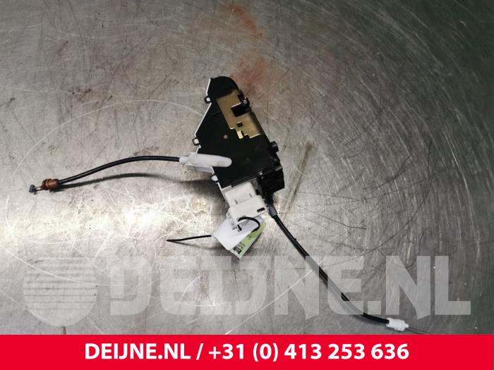 Citroen Jumpy Minibus/van rear door lock mechanism O113396