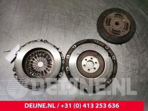 Gebruikte Koppelingsset (compleet) Peugeot Partner (GC/GF/GG/GJ/GK) 1.6 BlueHDI 75 Prijs € 151,25 Inclusief btw aangeboden door van Deijne Onderdelen Uden B.V.