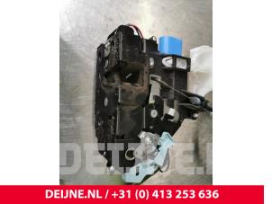 Volkswagen Caddy Türschlossmechanik 2-türig rechts O113638 foto 2