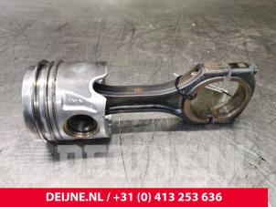 Mercedes Sprinter Pleuelstange O113758 foto 2