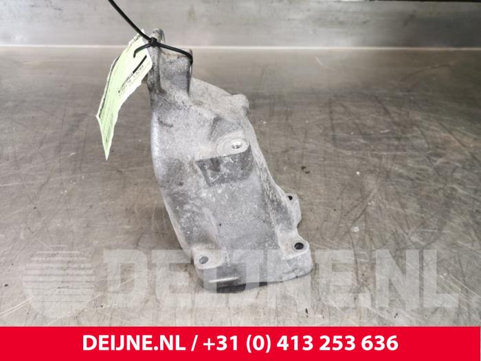 Mercedes Sprinter Motorlager O113827
