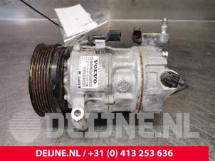 Volvo V40 Air conditioning pump O113975 photo 2
