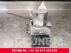 Citroen Jumpy ABS pump O114012 photo 2