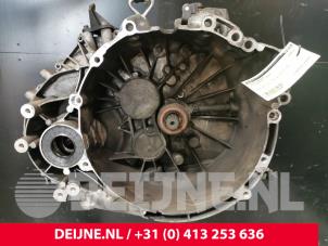 Gebruikte Versnellingsbak Volvo XC60 I (DZ) 2.0 D4 16V Prijs € 600,00 Margeregeling aangeboden door van Deijne Onderdelen Uden B.V.