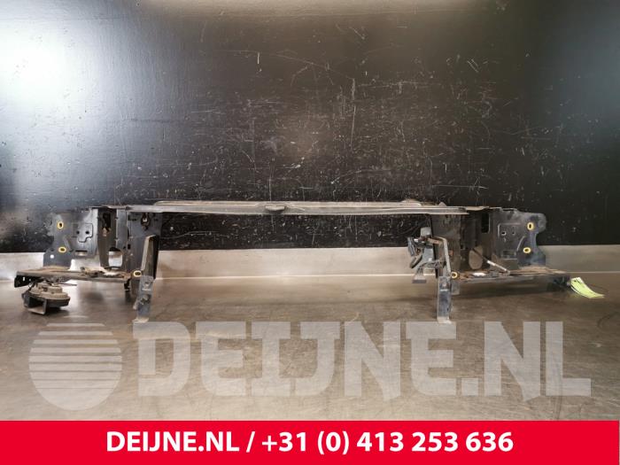 Volvo XC90 Front panel O114332