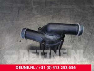 Volvo V60 Additional water pump O114349 photo 2
