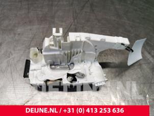 Volkswagen Crafter Schiebetür Schließmechanik rechts O114504 foto 3