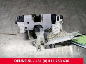 Volkswagen Crafter Schiebetür Schließmechanik rechts O114504 foto 2