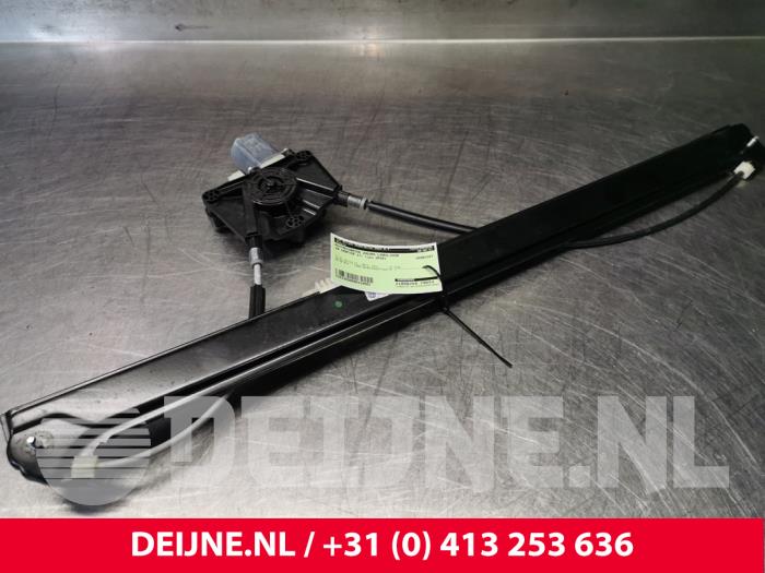 Volkswagen Crafter Window mechanism 2-door, front left O114501
