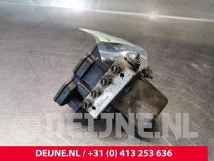 Mercedes Vito ABS Pumpe O114566 foto 3
