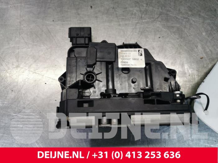 Peugeot Boxer Schiebetür Schließmechanik rechts O114682