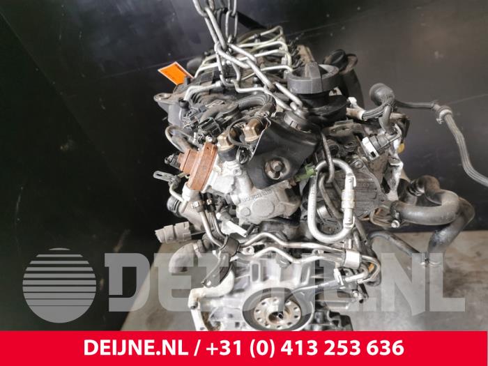 Motor van een Volvo V40 Cross Country (MZ) 2.0 D4 20V 2014