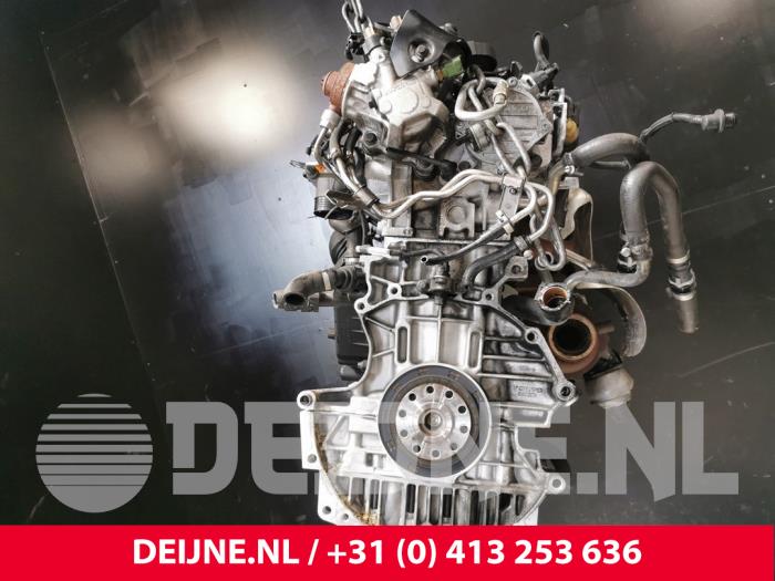 Motor van een Volvo V40 Cross Country (MZ) 2.0 D4 20V 2014