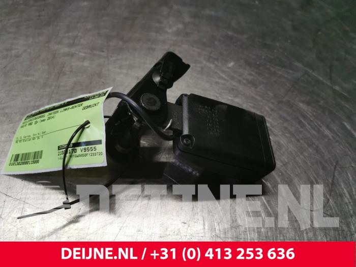 Volvo V60 Sicherheitsgurt Schließe links hinten O115000