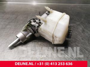 Gebruikte Hoofdremcilinder Volkswagen Crafter 2.5 TDI 30/32/35 Prijs € 24,20 Inclusief btw aangeboden door van Deijne Onderdelen Uden B.V.