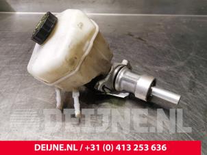 Volkswagen Crafter Master cylinder O115009 photo 2