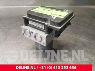 Volkswagen Crafter ABS Pomp O115010 foto 2