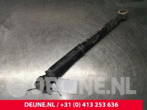 Mercedes Vito Schokdemper rechts-achter O115188 foto 2