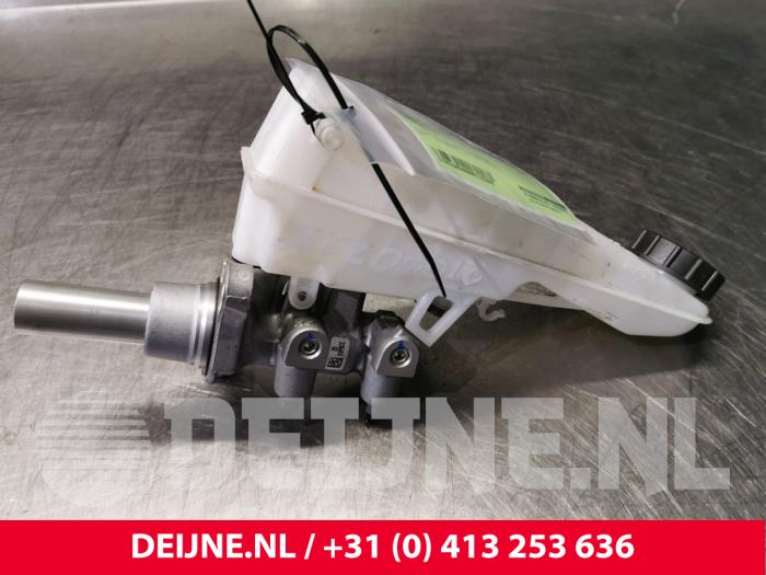 Opel Vivaro Hauptbremszylinder O115200