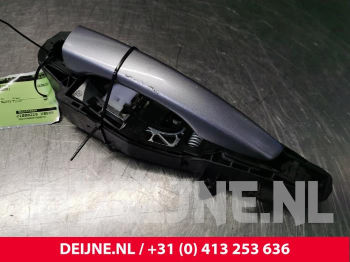 Opel Vivaro Door handle 2-door, right O115203