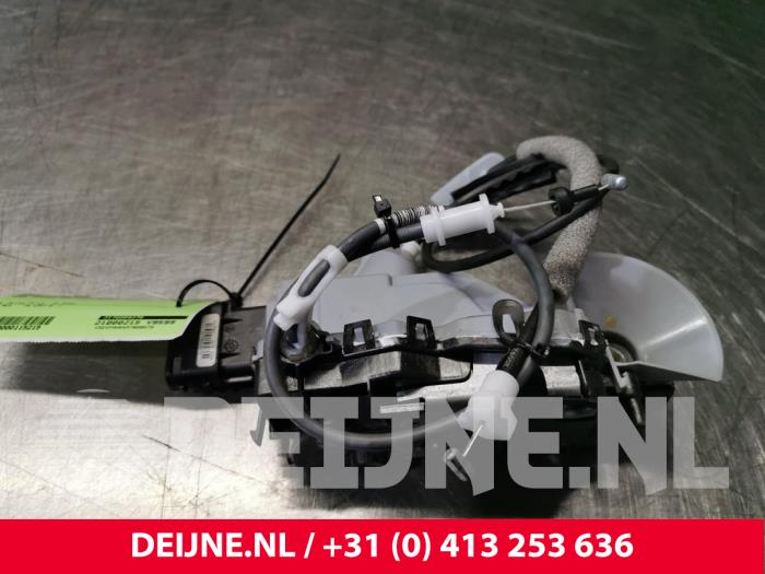 Opel Vivaro Door lock mechanism 2-door, left O115215