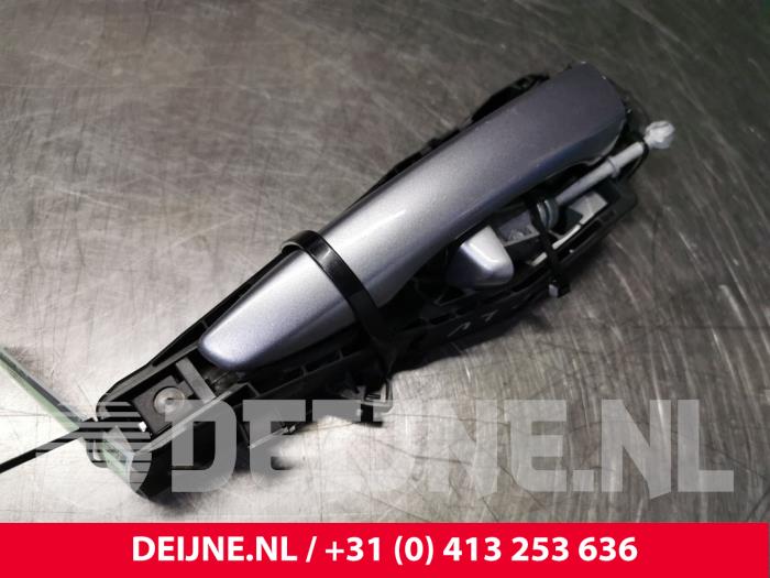 Opel Vivaro Door handle 2-door, left O115216