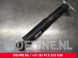 Opel Vivaro Stoßdämpfer links hinten O115305 foto 2