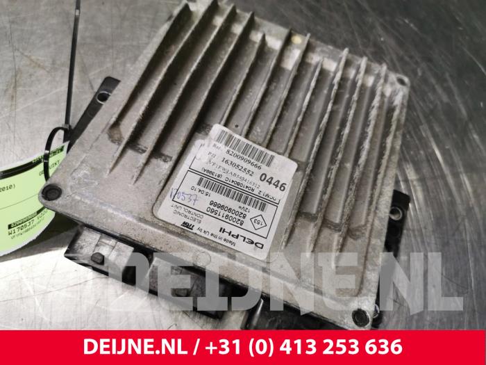 Renault Kangoo Engine management computer O115370