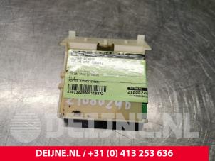 Gebruikte Alarm sensor Volvo C70 (NC) 2.3 T5 20V Prijs € 20,00 Margeregeling aangeboden door van Deijne Onderdelen Uden B.V.
