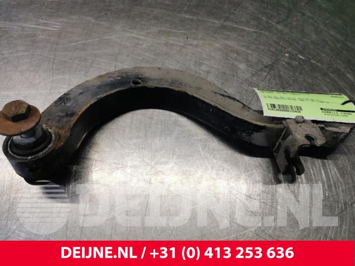Volkswagen Passat Rear upper wishbone, right O115434