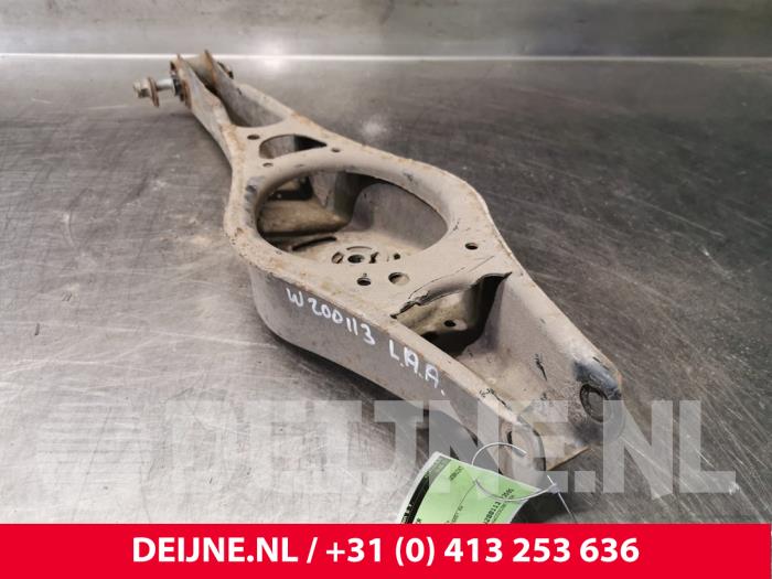 Volkswagen Passat Rear spring retainer, left O115436