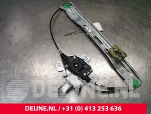 Ford Transit Courier Ruitmechaniek 2Deurs rechts-voor O115513 foto 2