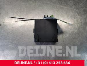 Mercedes CLA Central door locking module O115845 photo 2