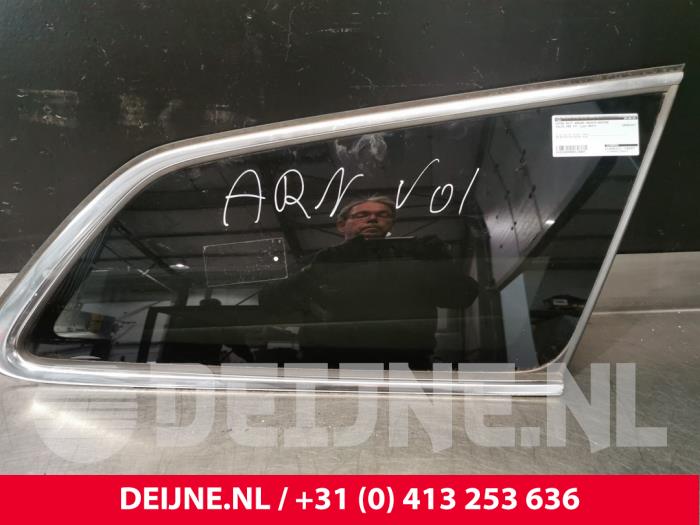 Volvo V90 Zusätzliches Fenster 4-türig rechts hinten O115867
