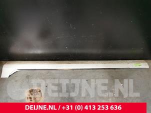 Volvo V90 Zijskirt links O115890 foto 2