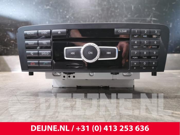 Mercedes CLA Multi-media control unit O116084