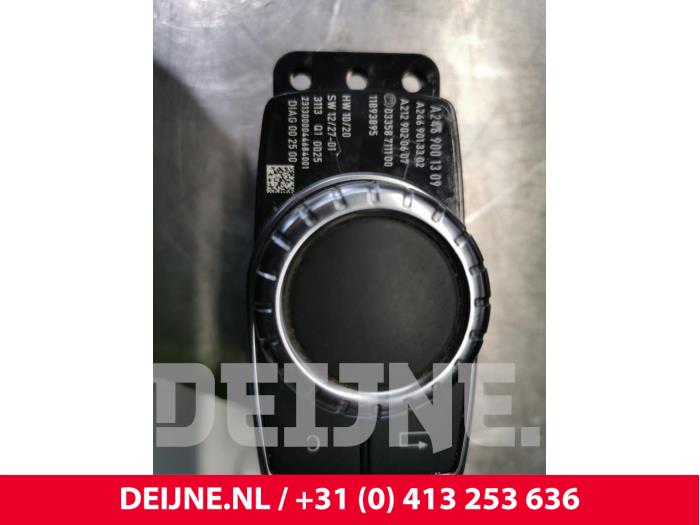 Mercedes CLA Multi-media control unit O116344