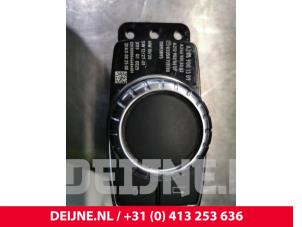 Gebruikte Regelunit Multi Media Mercedes CLA (117.3) 2.0 CLA-250 Turbo 16V Prijs € 50,00 Margeregeling aangeboden door van Deijne Onderdelen Uden B.V.