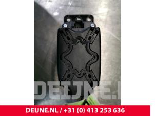 Mercedes CLA Multi-media control unit O116344 photo 2