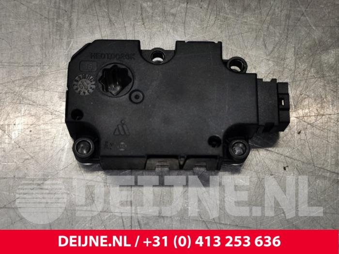 Mercedes CLA Heater valve motor O116406