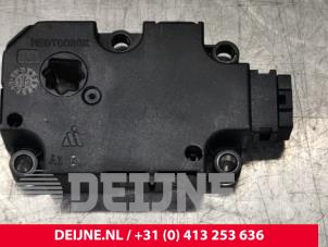 Mercedes CLA Heizventil Motor O116407 foto 2