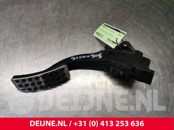 Mercedes CLA Accelerator pedal O116410