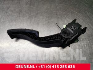 Mercedes CLA Gaspedaal O116410 foto 2