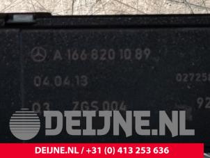 Mercedes CLA Antenna Amplifier O116427 photo 3